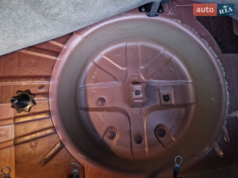 Хэтчбек Opel Corsa 2001 в Ровно