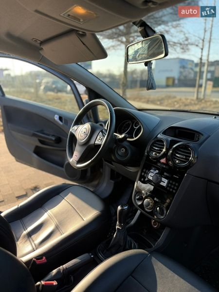 Хэтчбек Opel Corsa 2010 в Крюковщине