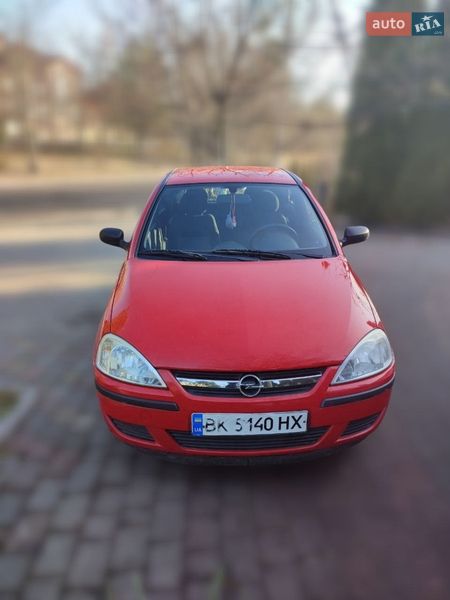 Хэтчбек Opel Corsa 2005 в Ровно