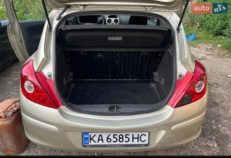 Хэтчбек Opel Corsa 2008 в Белой Церкви