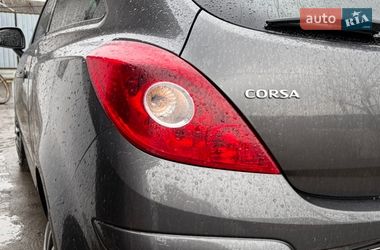Хетчбек Opel Corsa 2010 в Старокостянтинові