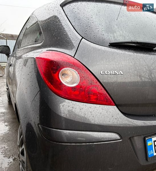 Хетчбек Opel Corsa 2010 в Старокостянтинові