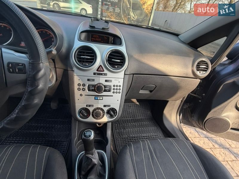 Хэтчбек Opel Corsa 2008 в Львове
