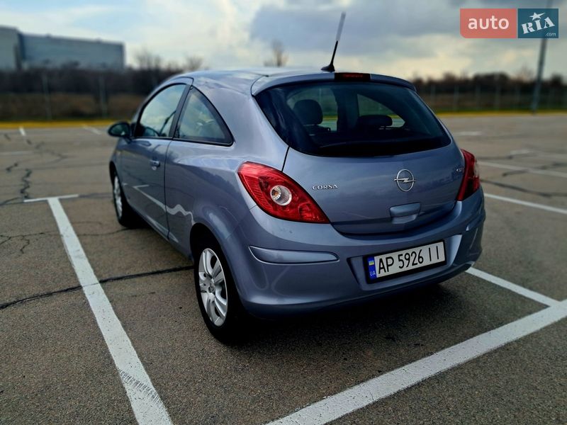 Хэтчбек Opel Corsa 2009 в Запорожье фото 4 Хэтчбек Opel Corsa 2009 в Запорожье