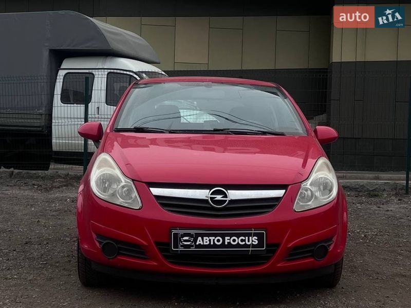 Хэтчбек Opel Corsa 2008 в Киеве