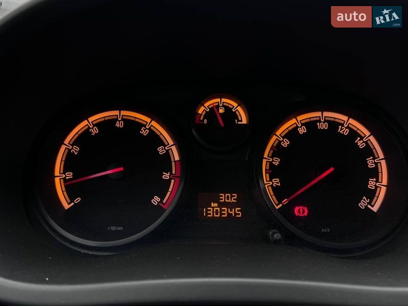 Хэтчбек Opel Corsa 2008 в Киеве