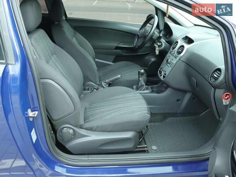 Хэтчбек Opel Corsa 2009 в Луцке фото 25 Хэтчбек Opel Corsa 2009 в Луцке