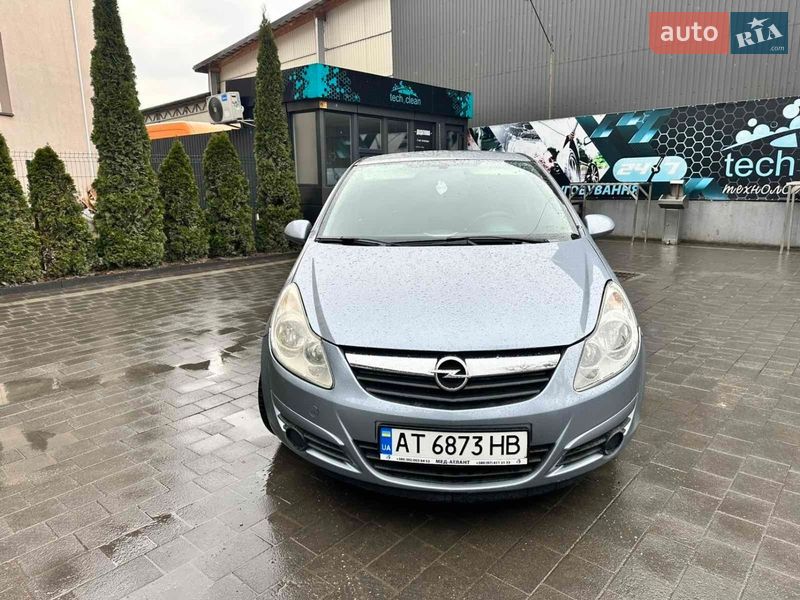 Хэтчбек Opel Corsa 2008 в Ивано-Франковске фото 2 Хэтчбек Opel Corsa 2008 в Ивано-Франковске