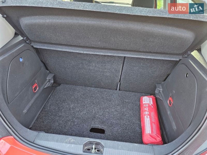 Хетчбек Opel Corsa 2009 в Луцьку