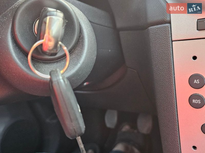 Хетчбек Opel Corsa 2009 в Луцьку