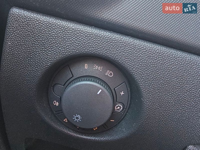 Хетчбек Opel Corsa 2009 в Луцьку