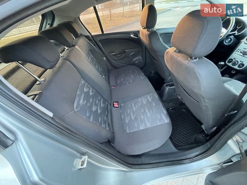 Хэтчбек Opel Corsa 2011 в Коломые фото 11 Хэтчбек Opel Corsa 2011 в Коломые