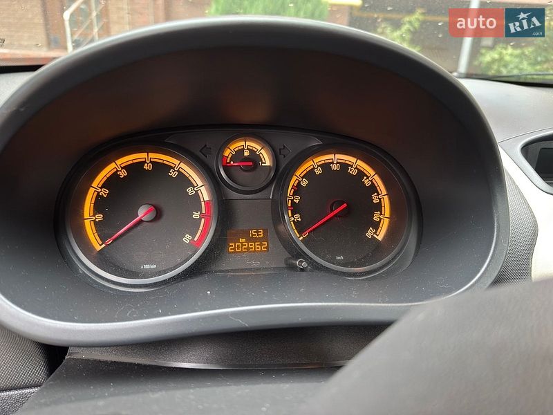 Хэтчбек Opel Corsa 2009 в Львове