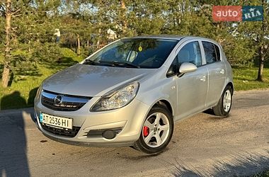 Хэтчбек Opel Corsa 2008 в Львове
