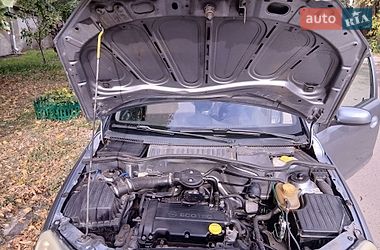 Хэтчбек Opel Corsa 2004 в Харькове