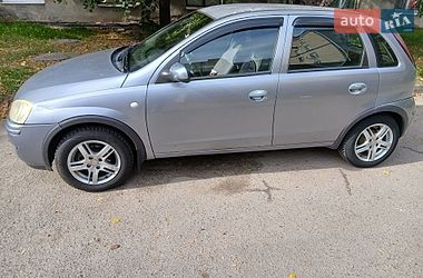Хэтчбек Opel Corsa 2004 в Харькове