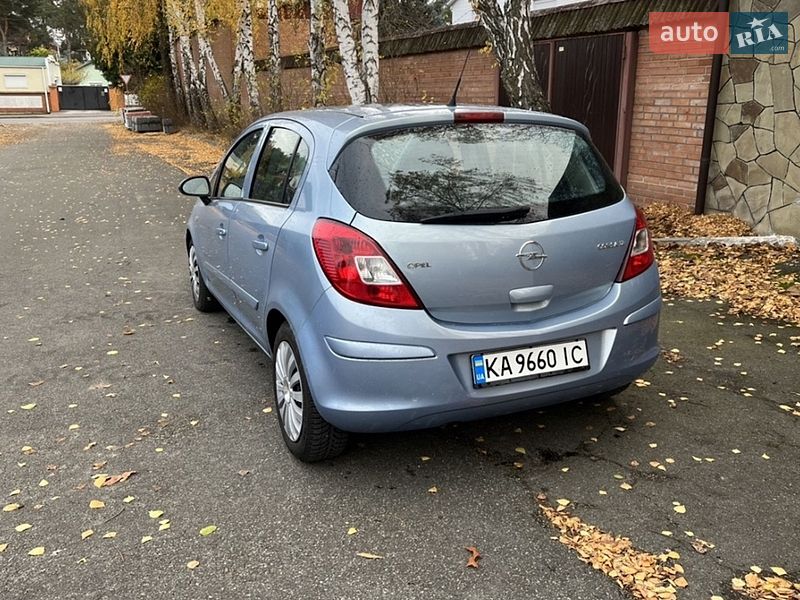 Хэтчбек Opel Corsa 2007 в Черкассах