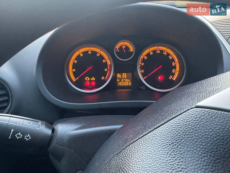 Хэтчбек Opel Corsa 2007 в Здолбунове