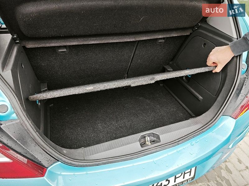 Хэтчбек Opel Corsa 2010 в Ременове