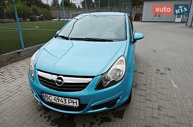 Хэтчбек Opel Corsa 2010 в Ременове