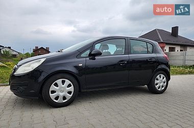 Хэтчбек Opel Corsa 2008 в Ровно