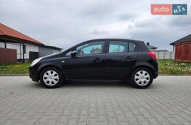 Хэтчбек Opel Corsa 2008 в Ровно