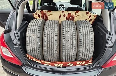 Хэтчбек Opel Corsa 2008 в Ровно