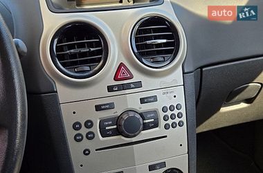 Хэтчбек Opel Corsa 2006 в Киеве