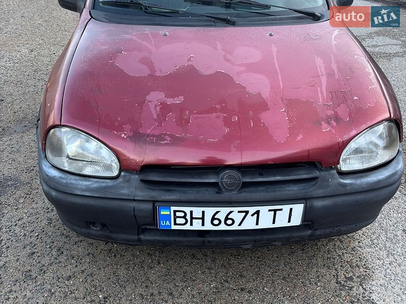 Хэтчбек Opel Corsa 1996 в Одессе