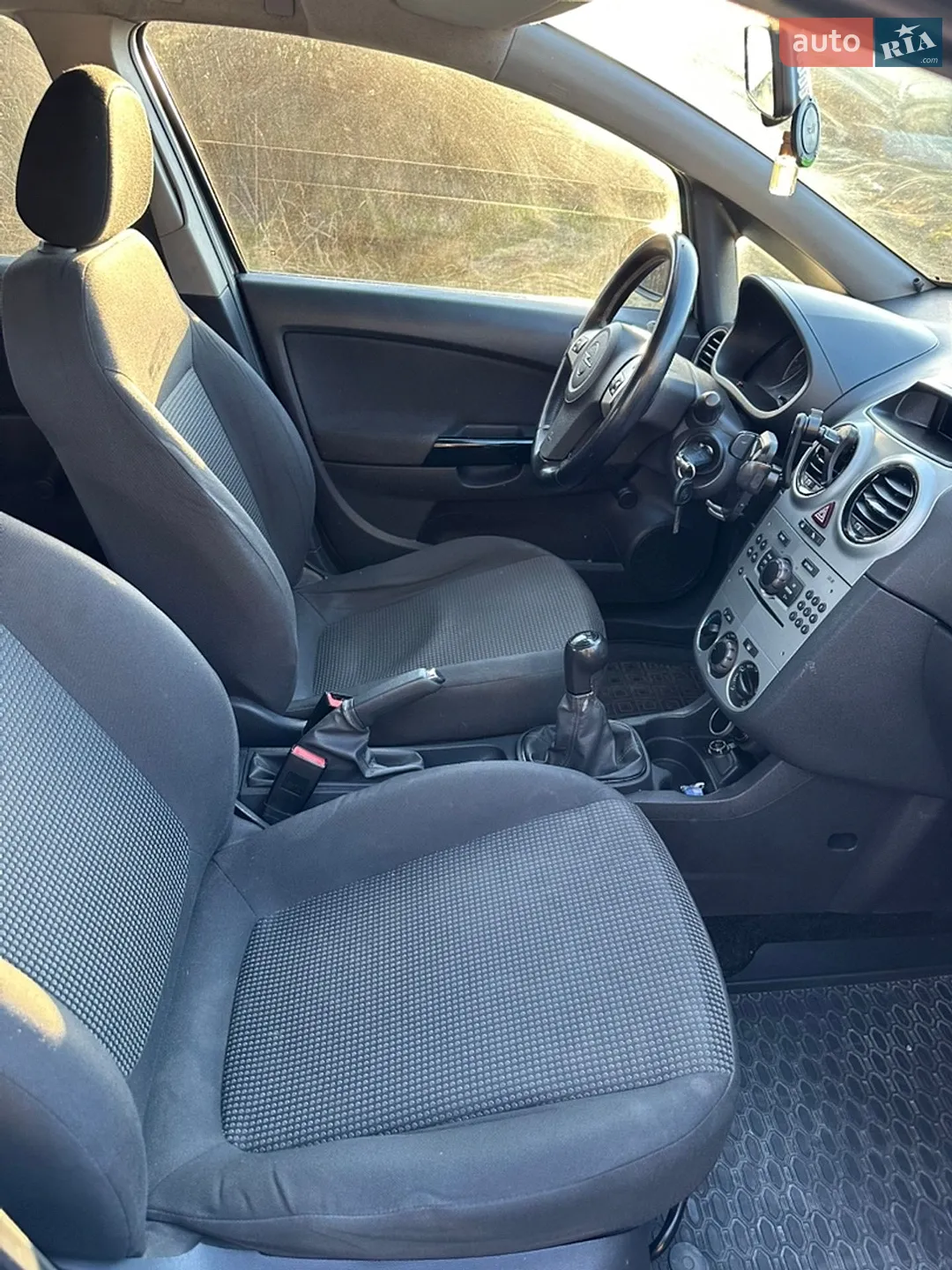 2011 Opel Corsa - мініатюра 15