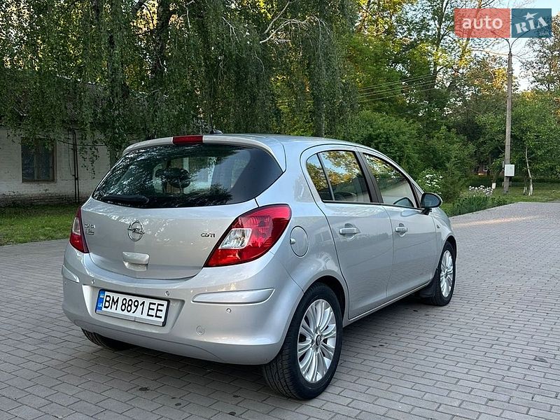 Хэтчбек Opel Corsa 2012 в Конотопе