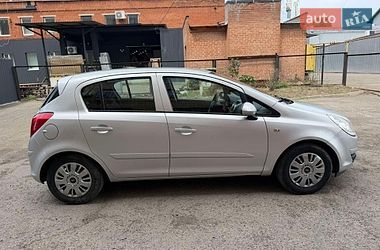 Хэтчбек Opel Corsa 2007 в Полтаве