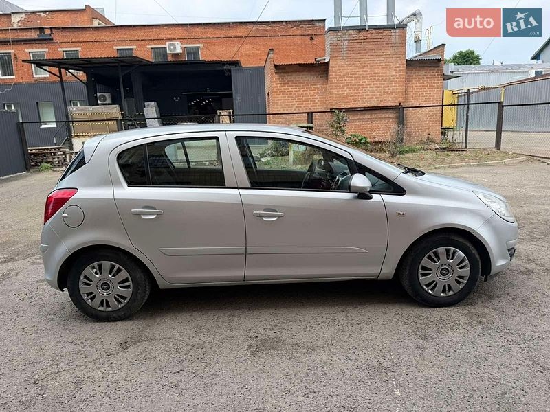 Хэтчбек Opel Corsa 2007 в Полтаве