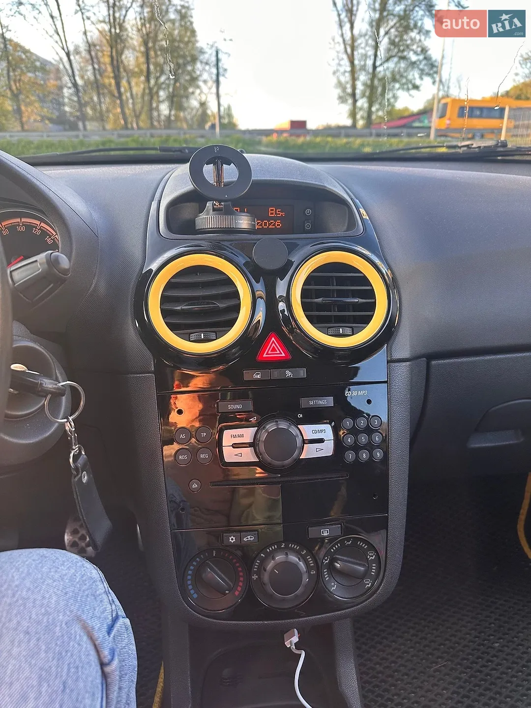 2010 Opel Corsa - мініатюра 4