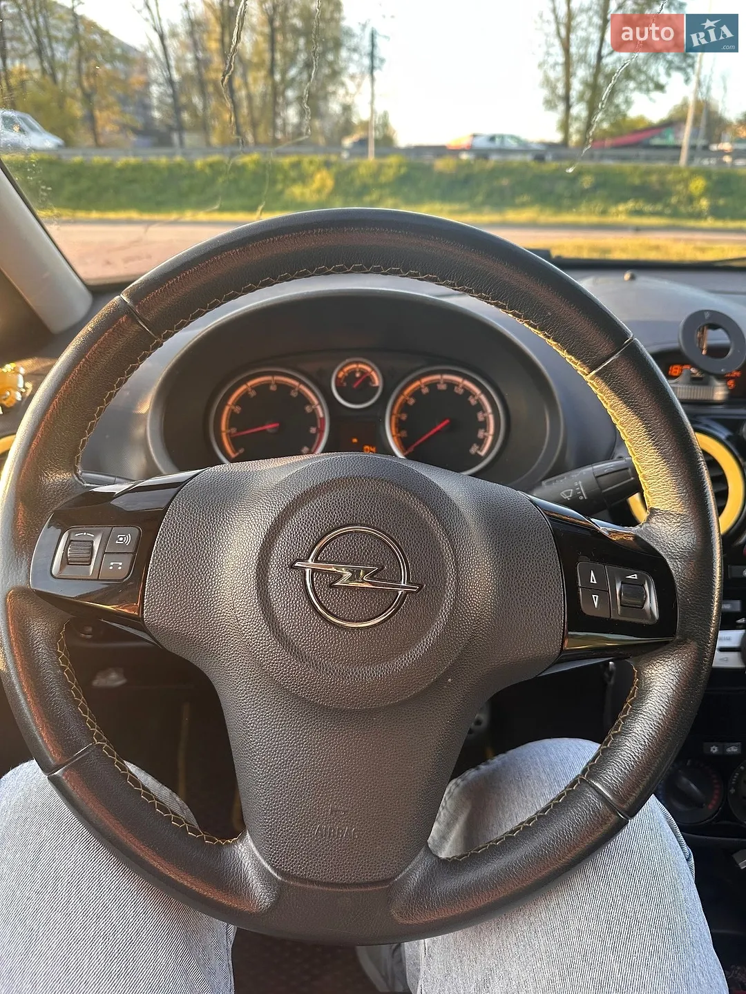 2010 Opel Corsa - мініатюра 7