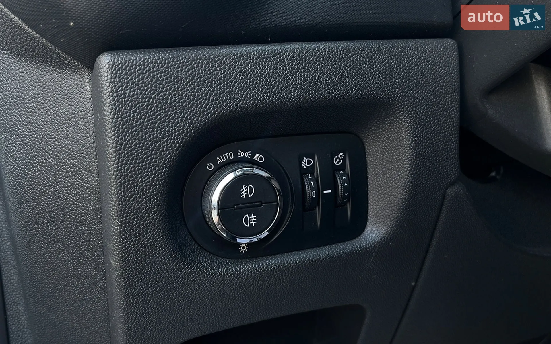 2010 Opel Corsa - мініатюра 12