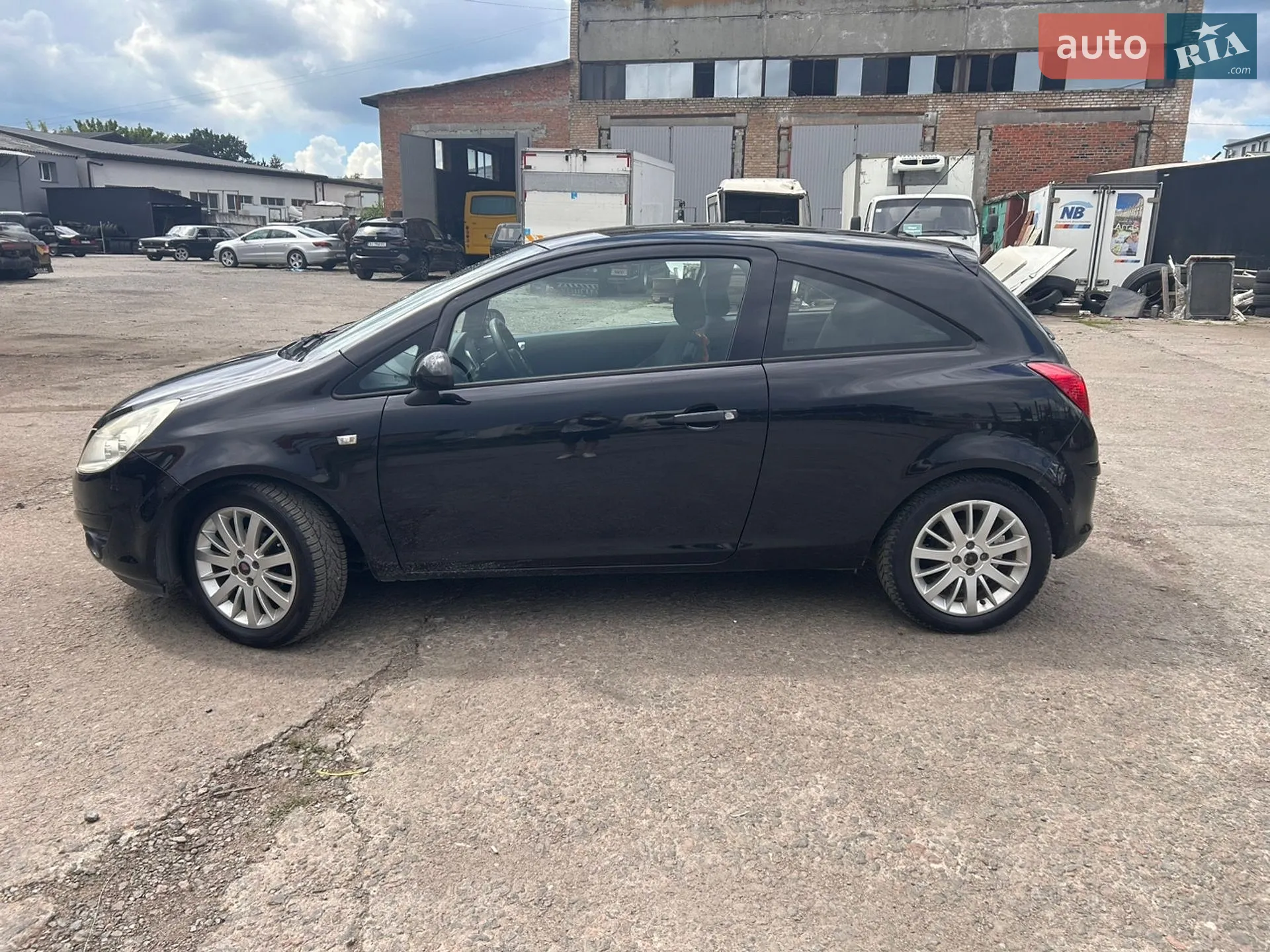 2010 Opel Corsa - мініатюра 2