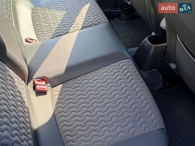 Хэтчбек Opel Corsa 2012 в Сваляве