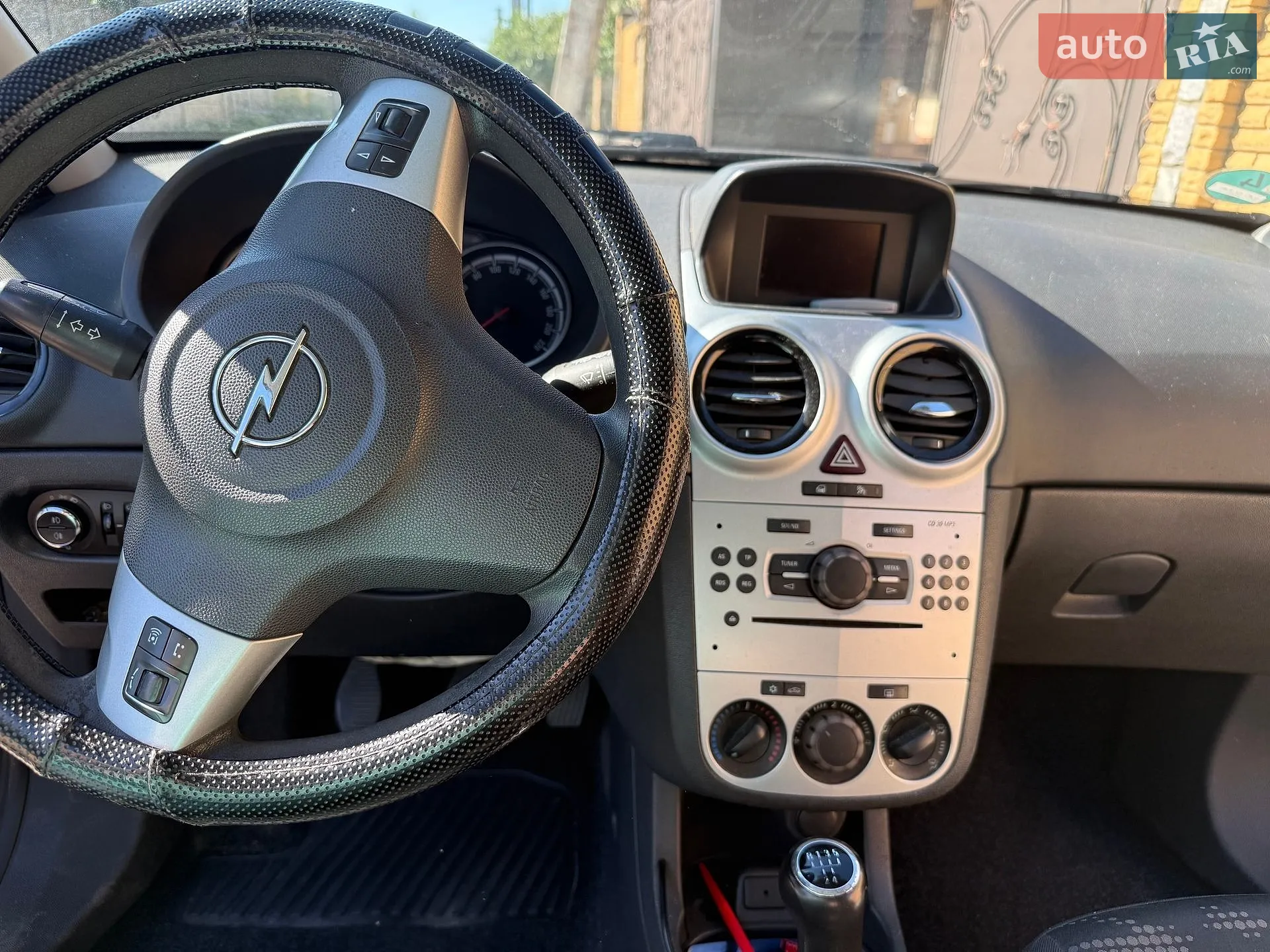 2014 Opel Corsa - мініатюра 3