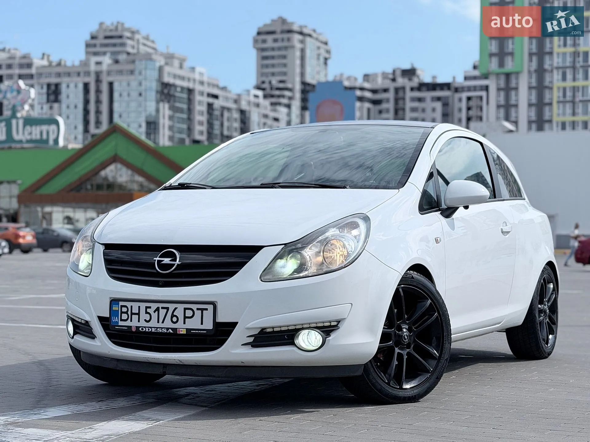 2010 Opel Corsa - мініатюра 3