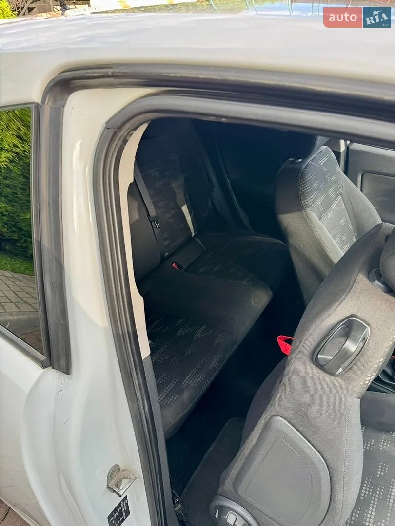 2011 Opel Corsa - мініатюра 9