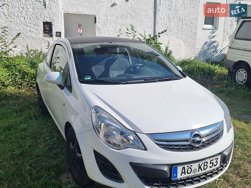 Хетчбек Opel Corsa 2012 в Луцьку