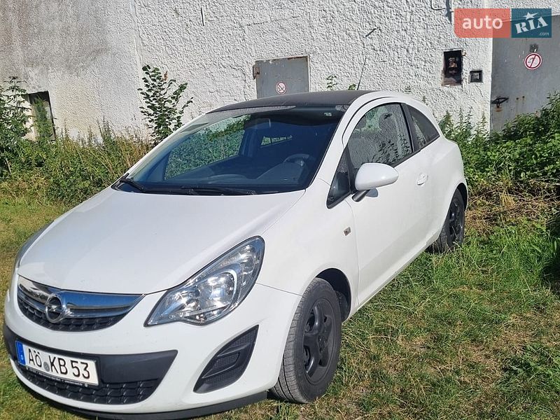 Хетчбек Opel Corsa 2012 в Луцьку