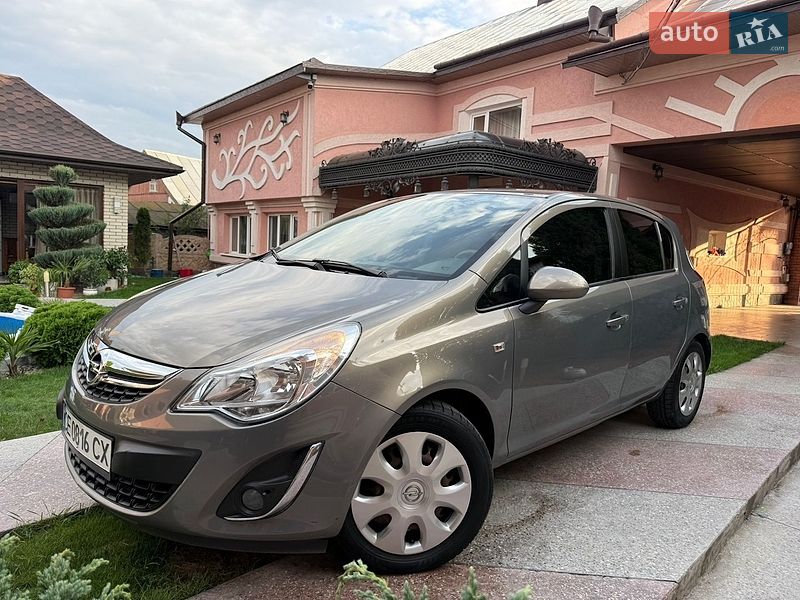 Хэтчбек Opel Corsa 2011 в Черновцах фото 3 Хэтчбек Opel Corsa 2011 в Черновцах