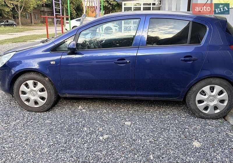 Хетчбек Opel Corsa 2008 в Кривому Розі
