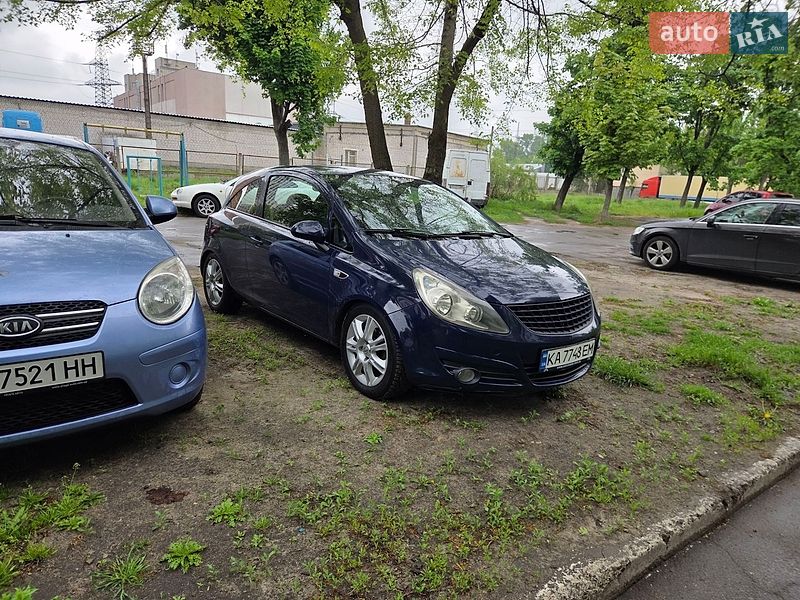 Хетчбек Opel Corsa 2009 в Києві