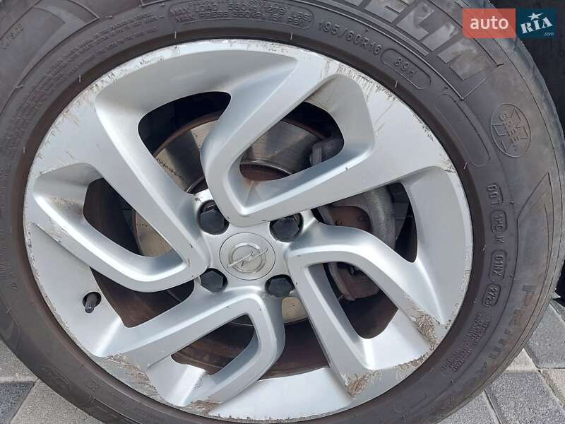 Позашляховик / Кросовер Opel Crossland X 2019 в Хмельницькому фото 8 Позашляховик / Кросовер Opel Crossland X 2019 в Хмельницькому