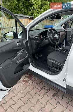 Позашляховик / Кросовер Opel Crossland 2023 в 