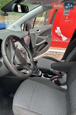Позашляховик / Кросовер Opel Crossland 2023 в 
