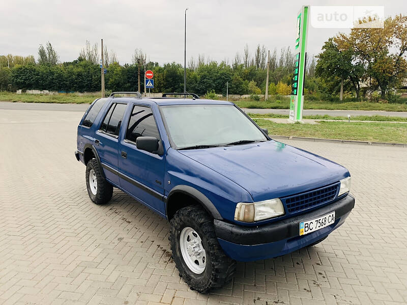 Opel Frontera Long